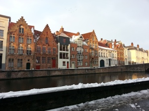Bruges et la neige